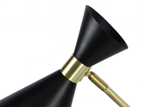 Настольная лампа с беспроводной зарядкой для телефона с выключателем IP21 Zortes Desklight ZRS.1066.04