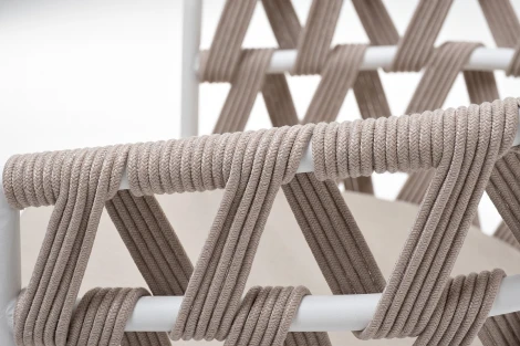 "Диего" стул плетеный из роупа, каркас из стали белый муар, роуп бежевый круглый, ткань бежевая 15052 4SIS арт.УТ-00010330