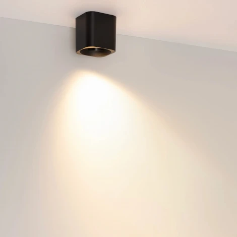 Накладной светильник светодиодный SP-ACENTO-S95x95-10W Warm3000 (BK, 20-45 deg, 230V) (Arlight, IP20 Металл) 055747