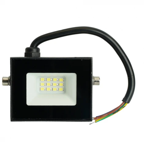 Светодиодный прожектор Saffit SFL51-10 51191 IP65 10W 6500K черный