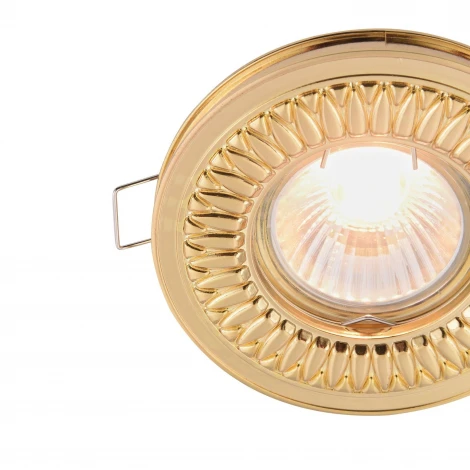 Встраиваемый точечный светильник Maytoni Metal Classic DL301-2-01-G