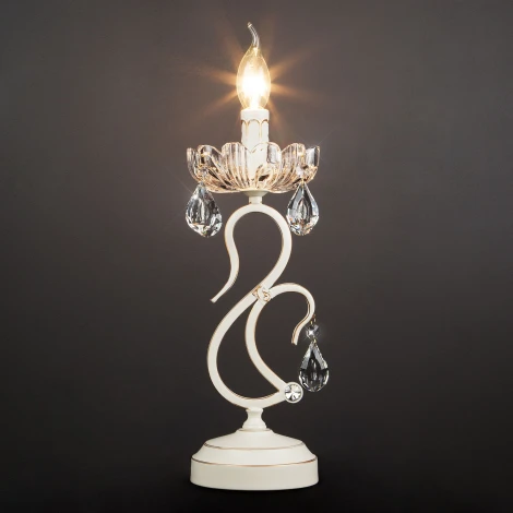 Интерьерная настольная лампа Eurosvet 12205 12205/1T белый (хрусталь Strotskis, подвески, выключатель, подсвечник, свеча)