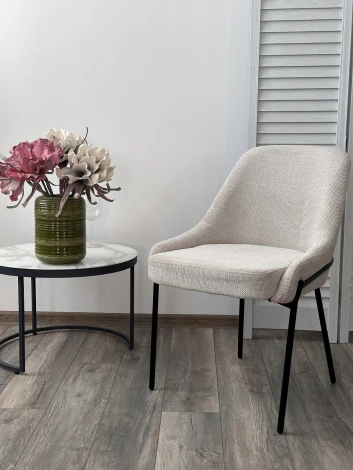 Стул M-City GAVI Garna-157 светло-бежевый, ткань / черный каркас