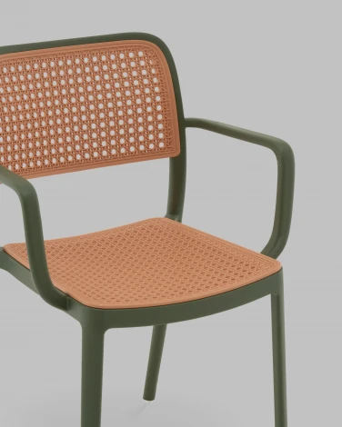 Стул Yona пластиковый с подлокотниками зелёный Stool Group арт.УТ000040845