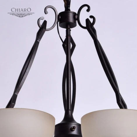 Подвесная люстра Chiaro Айвенго 382011007