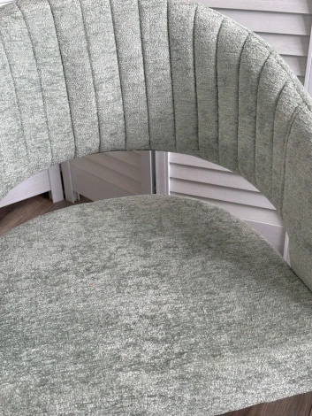 Стул M-City SNUG 3018-04 мятный, шенилл / черный каркас