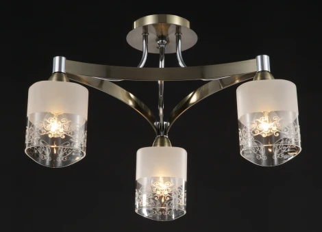 Потолочная люстра Maytoni Eurosize 3 RC003-CL-03-R