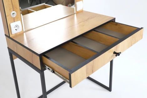 Трюмо Берген 2, Ивару