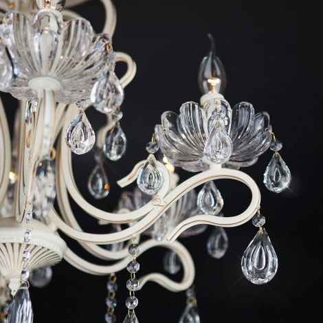Потолочная люстра Eurosvet 12205 12205/6 белый (хрусталь Strotskis, подсвечник, свеча)