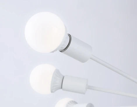 Потолочная люстра на штанге Ambrella Traditional TR80408 (220V)