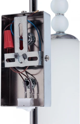 Бра с выключателем Lumion Tracy 8270/1W хром/белый, металл/стекло Е14 1*40W 220V