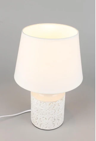 Интерьерная настольная лампа Omnilux Zanca OML-16704-01 (220V, выключатель)