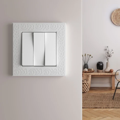 Выключатель трехклавишный (белый) Werkel W1130001 (a051131)