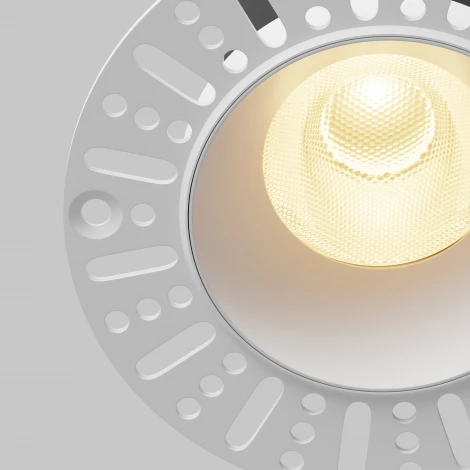 Встраиваемый светильник Maytoni Dip DL121-15W-2.7K-TRS-W
