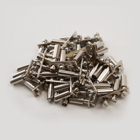 Центральная перемычка для ЗНИ 2,5 мм Stekker 49133