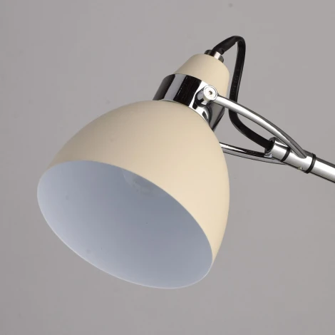 Интерьерная настольная лампа MW-Light Акцент 680031401