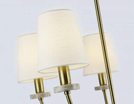 Потолочная люстра на штанге Ambrella High Light LH75351