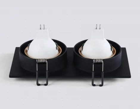 Точечный встраиваемый светильник Ambrella TECHNO SPOT TN102735 (220V)