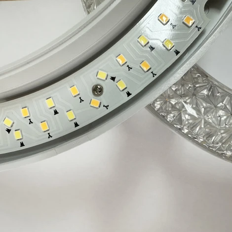 Потолочная люстра светодиодная на штанге с пультом с регулировкой цветовой температуры, яркости и ночным режимом Reluce 13190-0.3-5+5 CR