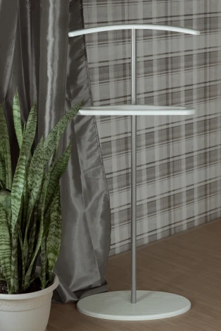 Вешалка костюмная Дэви 3 металлик/белый от фабрики Mebelik