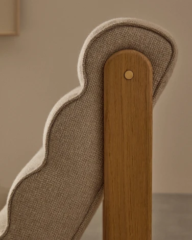 Кресло Magira из дуба с натуральной отделкой, бежевое La Forma (ex Julia Grup) арт.264384