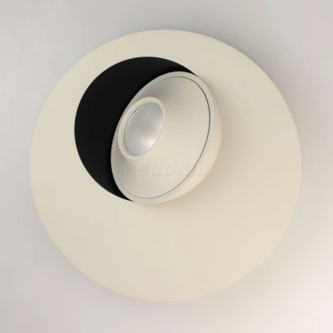 Накладной точечный светильник DeMarkt Круз 637016501