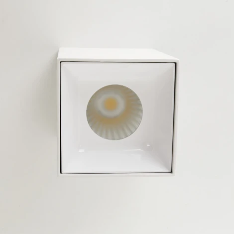 Накладной точечный светильник Citilux Старк CL7440200 (LED, 220V, куб)