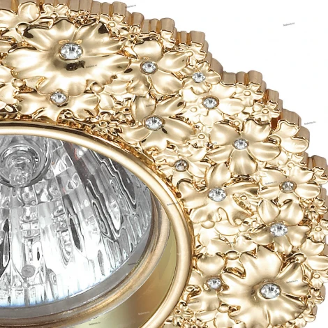 Встраиваемый точечный светильник Novotech Candi 370334