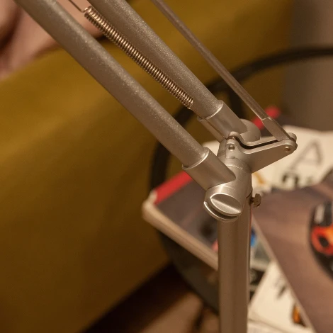 Торшер напольный под лампу Е27, 60W, с регулировкой наклона, Серебристый/Белый Uniel UML-T500 E27 SILVER/WHITE