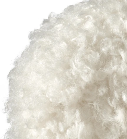 Стул Lucas белый искусственный мех с ножками цвета орех Bradex Home арт.RF 0685