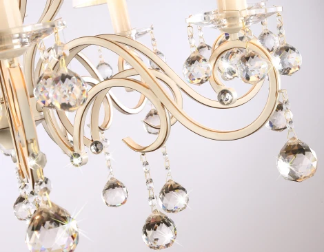 Подвесная люстра Ambrella Traditional TR4561 (220V, на цепи)