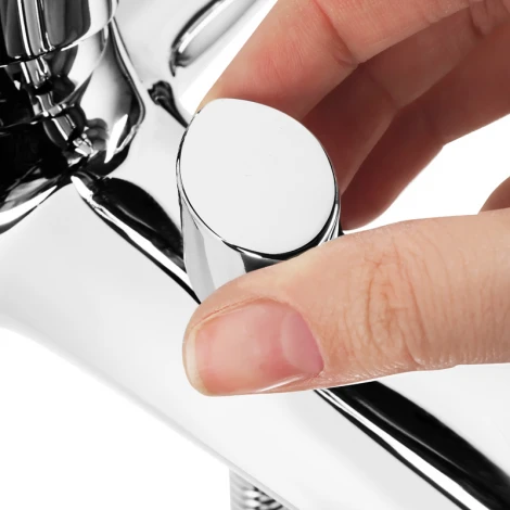 Смеситель Iddis Leaf LEASB00I02WA для ванны с душем