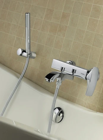 Смеситель Paini F1 F1CR105KM для ванны с душем