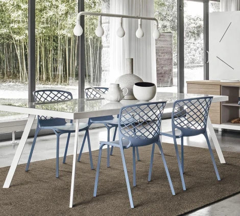 Стул пластиковый Gamera Connubia