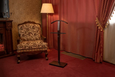 Вешалка костюмная Васко В 70 темно-коричневый/патина от фабрики Mebelik