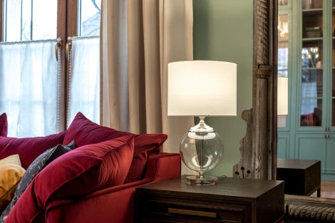 Интерьерная настольная лампа Maytoni Lowell Z533TL-01N (220V, шар)