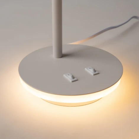 Интерьерная настольная лампа Maytoni Estudo Z010TL-L8W3K (LED, 220V, выключатель)