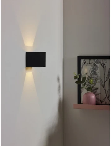 Настенный светильник Lucide Xia 17293/02/30 (LED, 220V, куб, IP54)