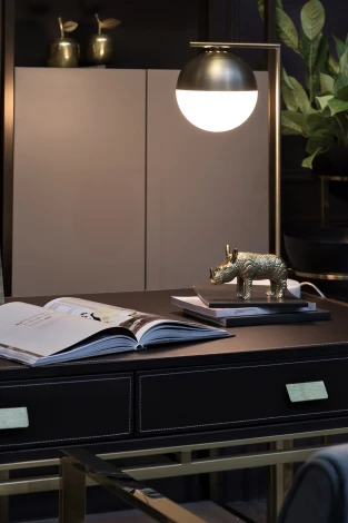 Интерьерная настольная лампа Garda Decor 22-88228 (220V, шар)