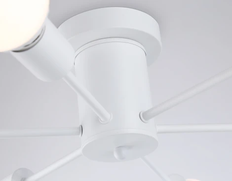 Потолочная люстра на штанге Ambrella Traditional TR80401 (220V)