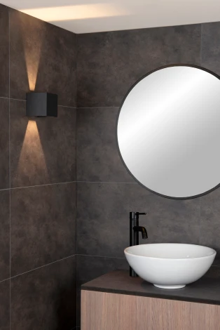 Настенный светильник Lucide Axi 69200/06/30 (LED, 220V, куб, IP54)