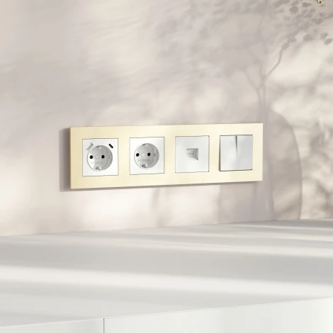 Рамка на 4 поста Slab (шампань софт) Werkel W0042911 (a071627)