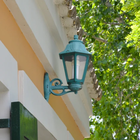 Настенный фонарь уличный Fumagalli Anna E22.131.000.VXF1R (220V, IP44)