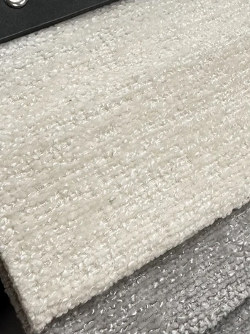 Стул M-City SNUG 3018-01 белый, шенилл / черный каркас
