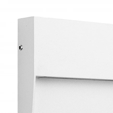 Настенный светильник уличный Mantra Baker 7012 (LED, 220V, датчик движения, IP54)