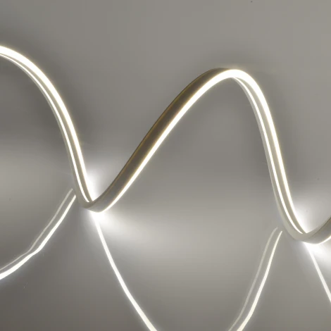 Светодиодная гибкая герметичная лента катушка 5м 4000К Uniel Neon ULS-N01-2835-120LED/m-6mm-IP67-DC12V-9W/m-5M-4000K блистер