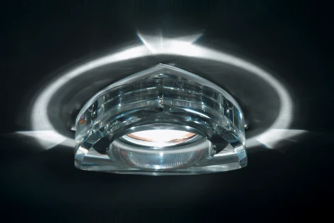 Встраиваемый точечный светильник Donolux DL136 DL136CH/White (220V)