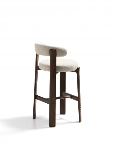 Барный стул Granite из бежевого шенилла и ясеня с отделкой орех 75 см La Forma (ex Julia Grup) 301963