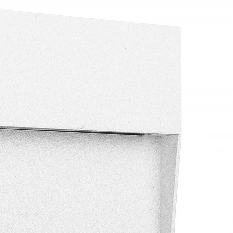 Настенный светильник уличный Mantra Baker 7012 (LED, 220V, датчик движения, IP54)