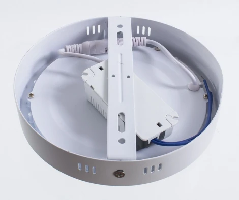 Накладной точечный светильник Arte Lamp Angolo A3012PL-1WH